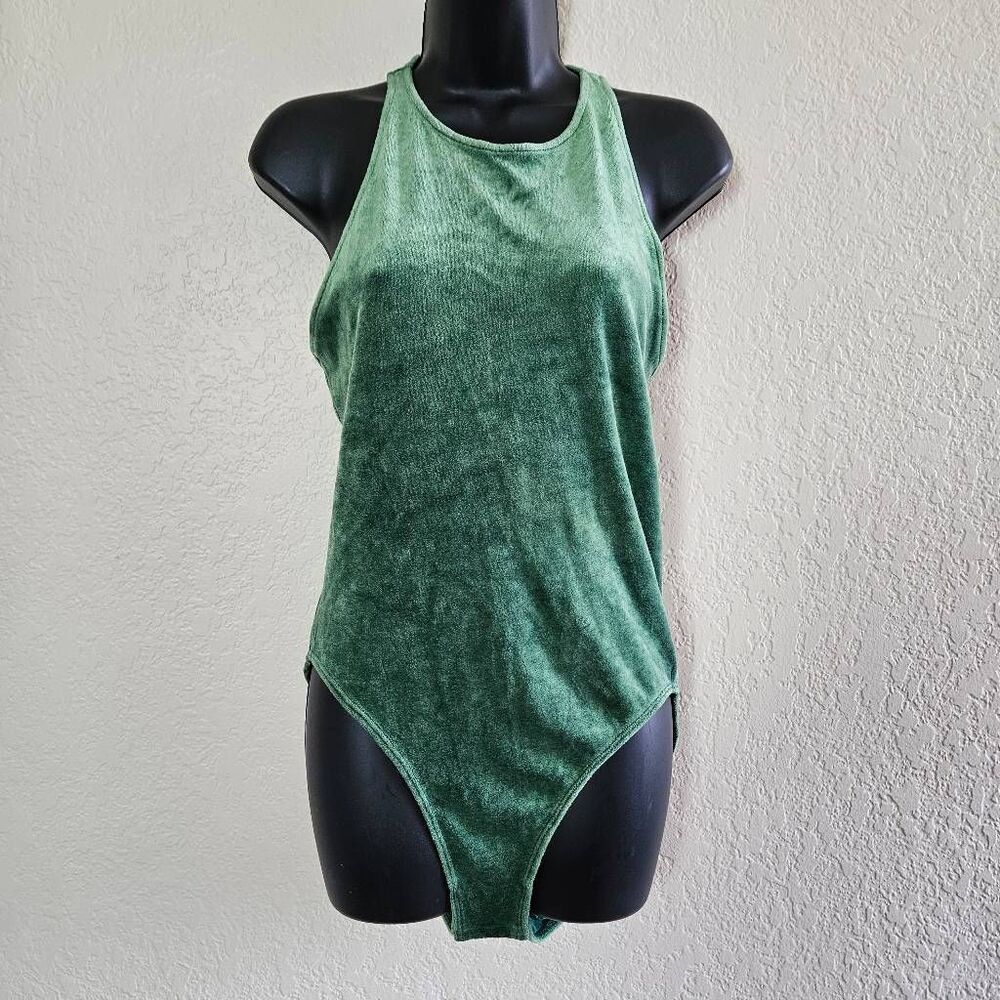 NWT Intimately Free People Make My Baby Stay Green Velvet Bodysuit - Picture 2 of 9